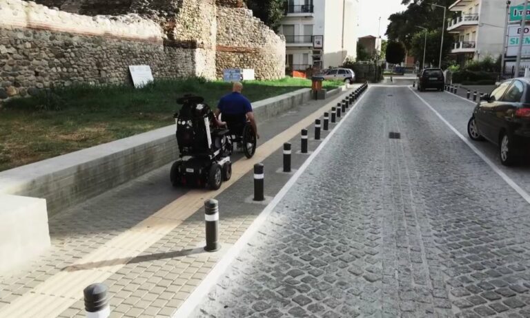 Κομοτηνή: Πώς μια πόλη 51.000 κατοίκων έγινε η πιο προσβάσιμη της Ελλάδας 1 Κομοτηνή: Πώς μια πόλη 51.000 κατοίκων έγινε η πιο προσβάσιμη της Ελλάδας