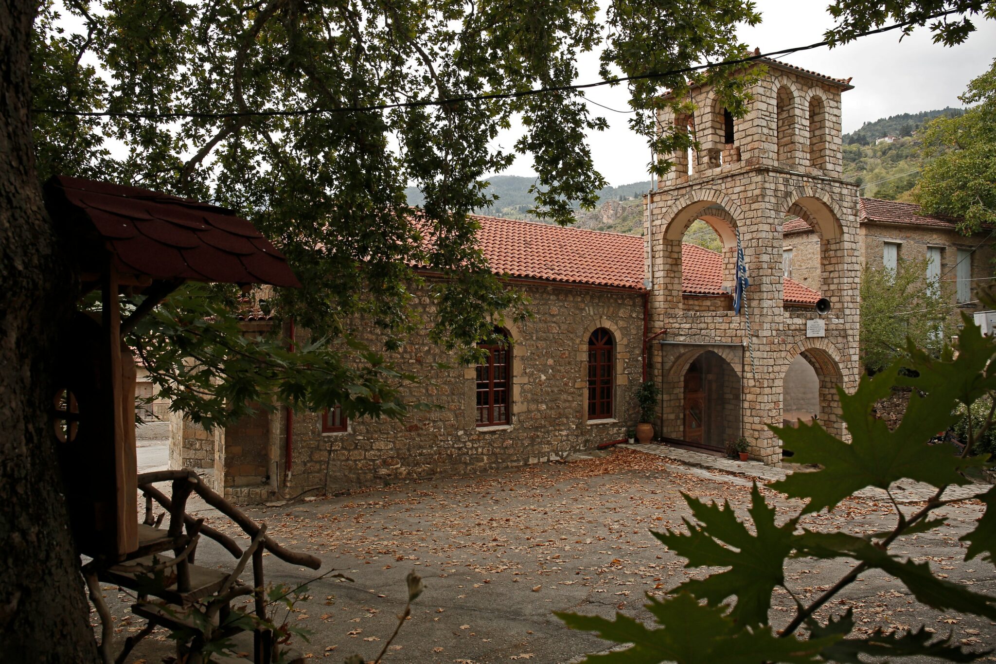 5 μονοήμερες κοντά στην Αθήνα για να βρεις την ηρεμία σου 21 %CE%97 %CF%80%CE%BB%CE%B1%CF%84%CE%B5%CE%AF%CE%B1 %CF%83%CF%84%CE%B1 %CE%9A%CE%AC%CF%84%CF%89 %CE%A4%CF%81%CE%AF%CE%BA%CE%B1%CE%BB%CE%B1