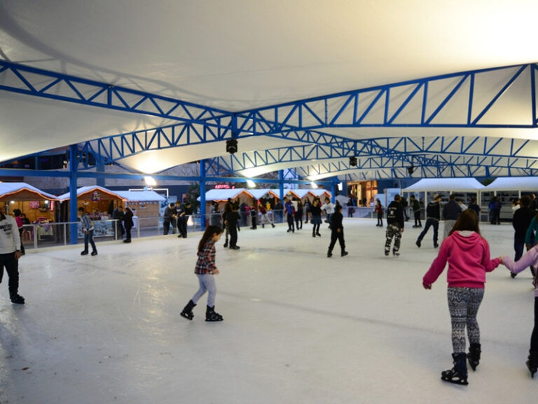 Christmas ice skating in Athens: 6 magnificent ice rinks in the Greek capital 8