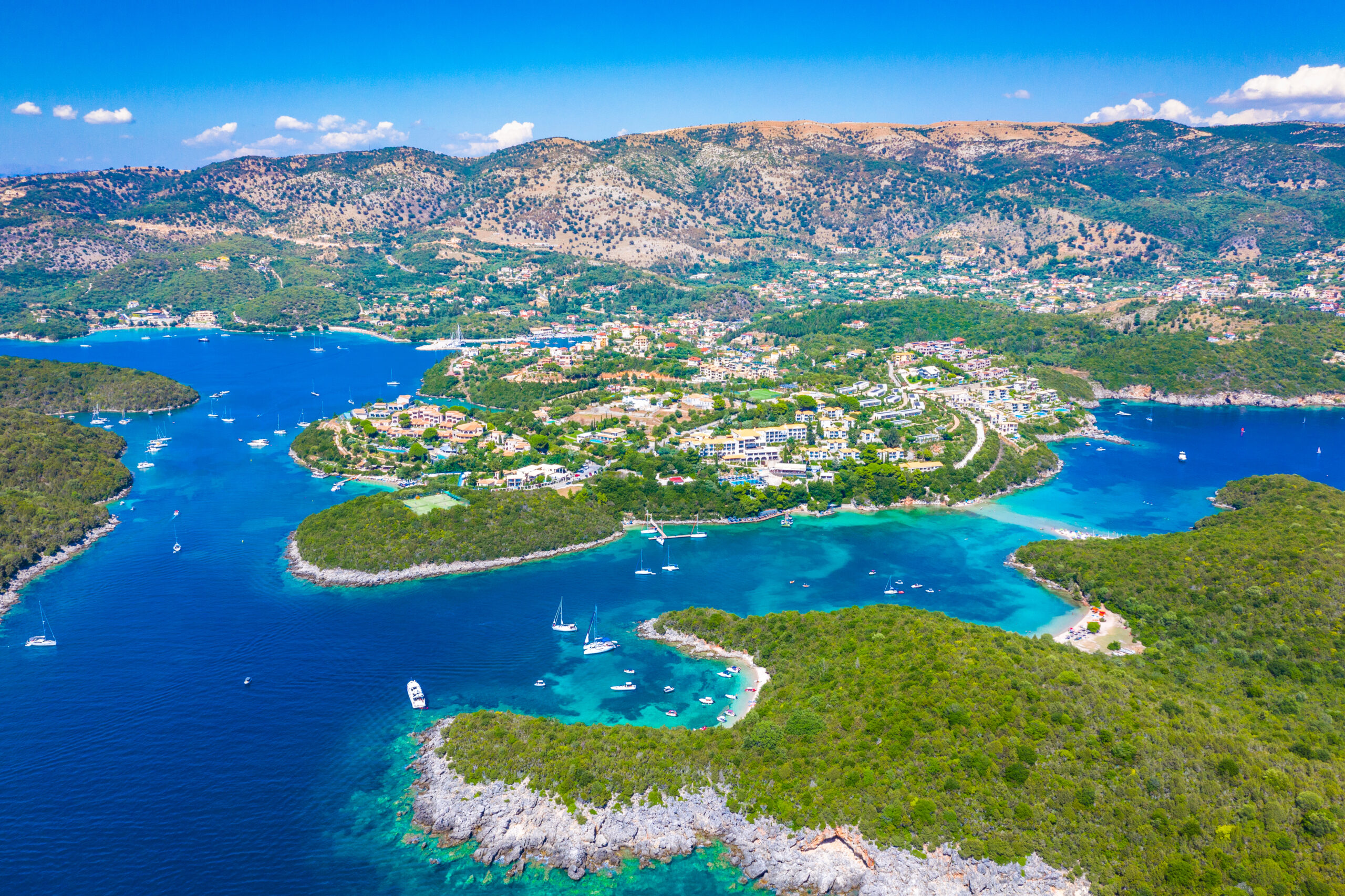 Ιστιοφόρο σε θαλάσσια περιοχή στα Σύβοτα