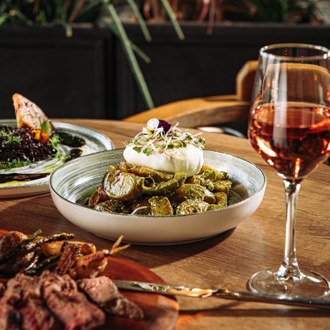 Top Rooftop Bars in Athens travel.gr