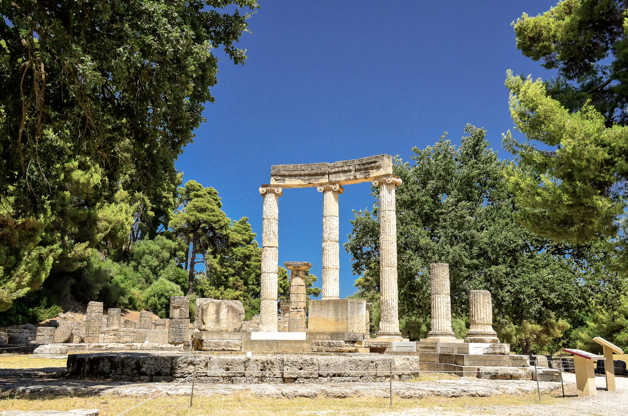 athens delphi tour photos