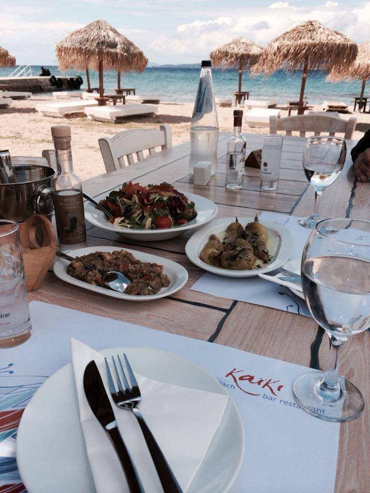 Relax in the Argosaronic Spetses' Best CafeBars travel.gr