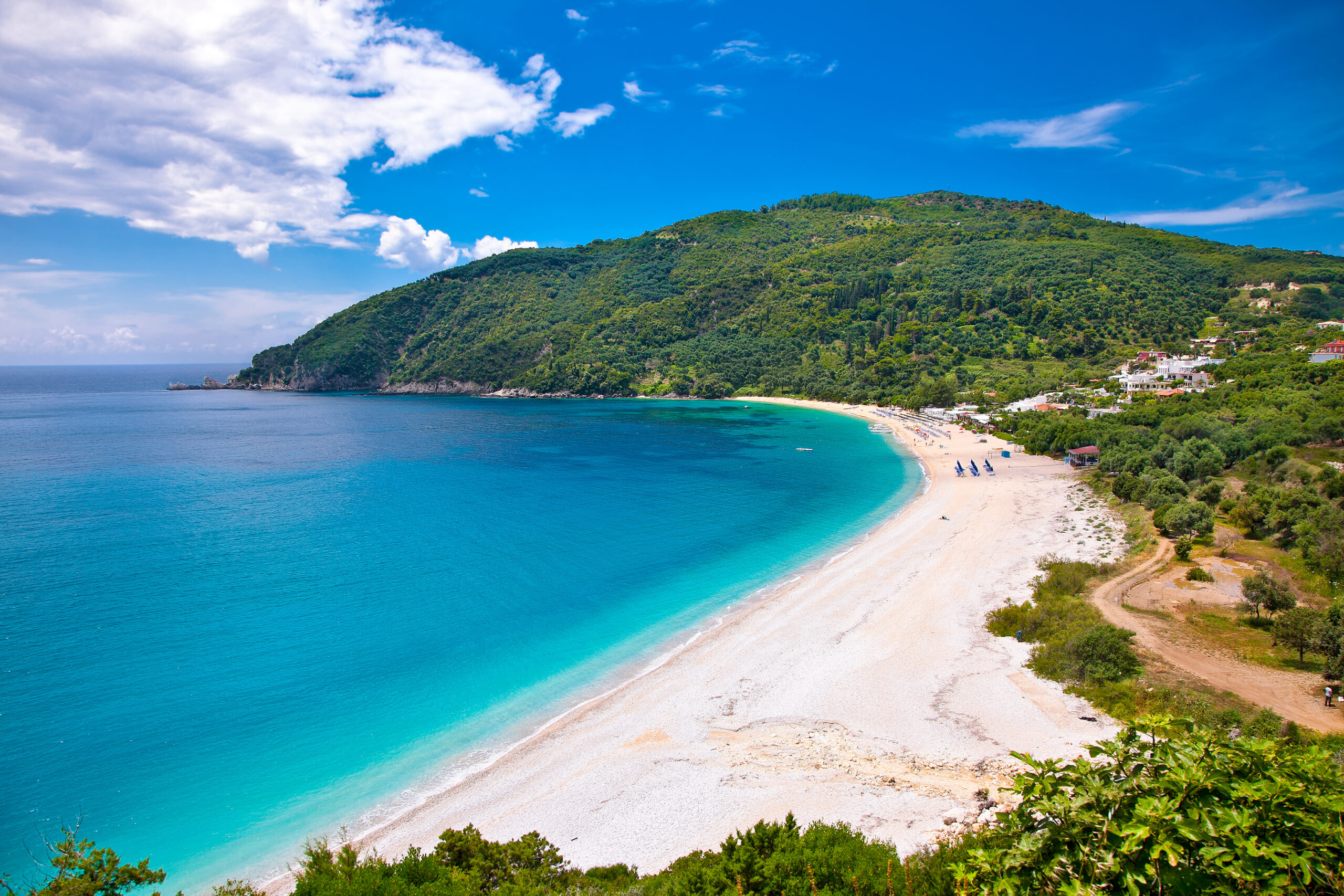 Lichnos Beach, Parga / Shutterstock