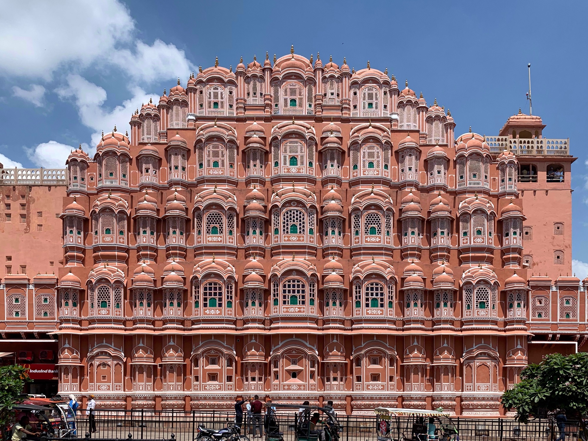 Τζαϊπούρ: Ταξίδι στη «Ροζ Πόλη» της Ινδίας | travel.gr