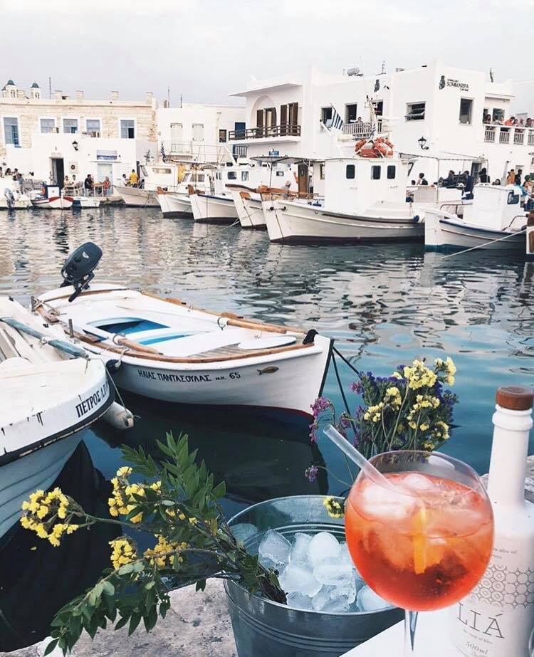 10 Unmissable Bars in Paros' Naoussa Town