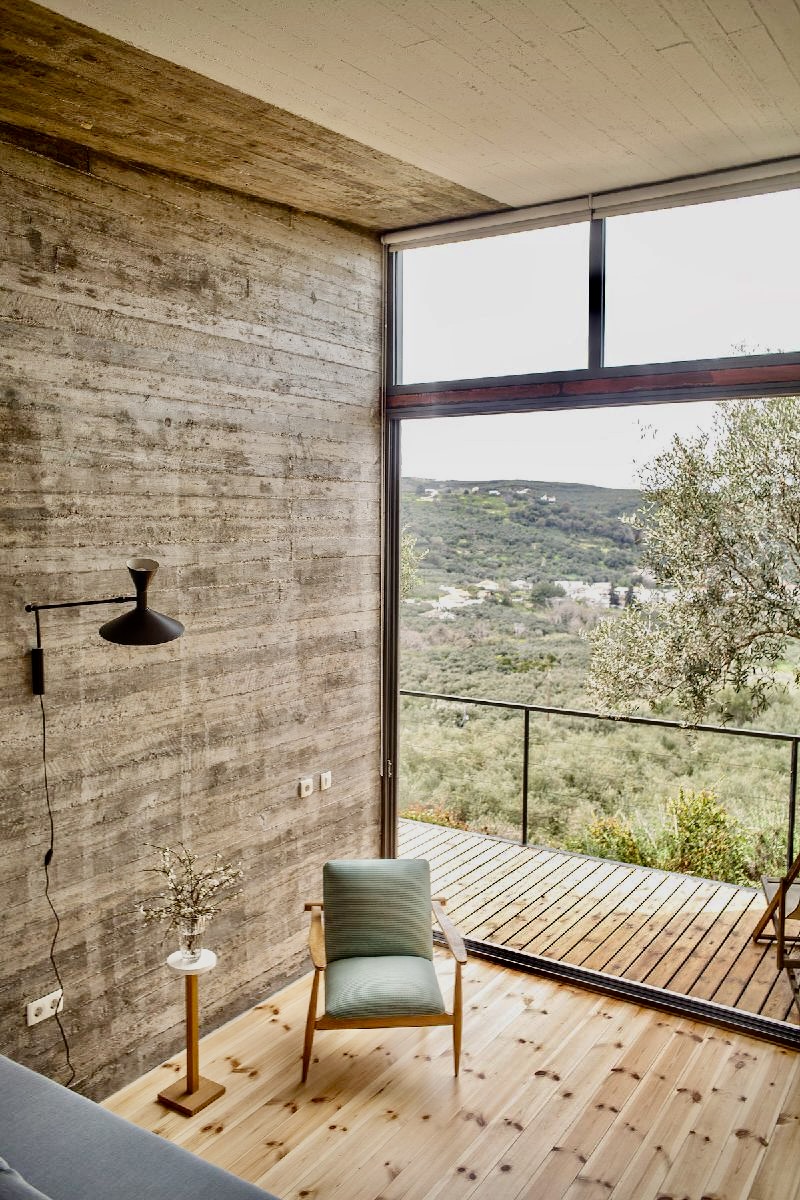 Views of Kissamos / Cabanon Concrete Retreat