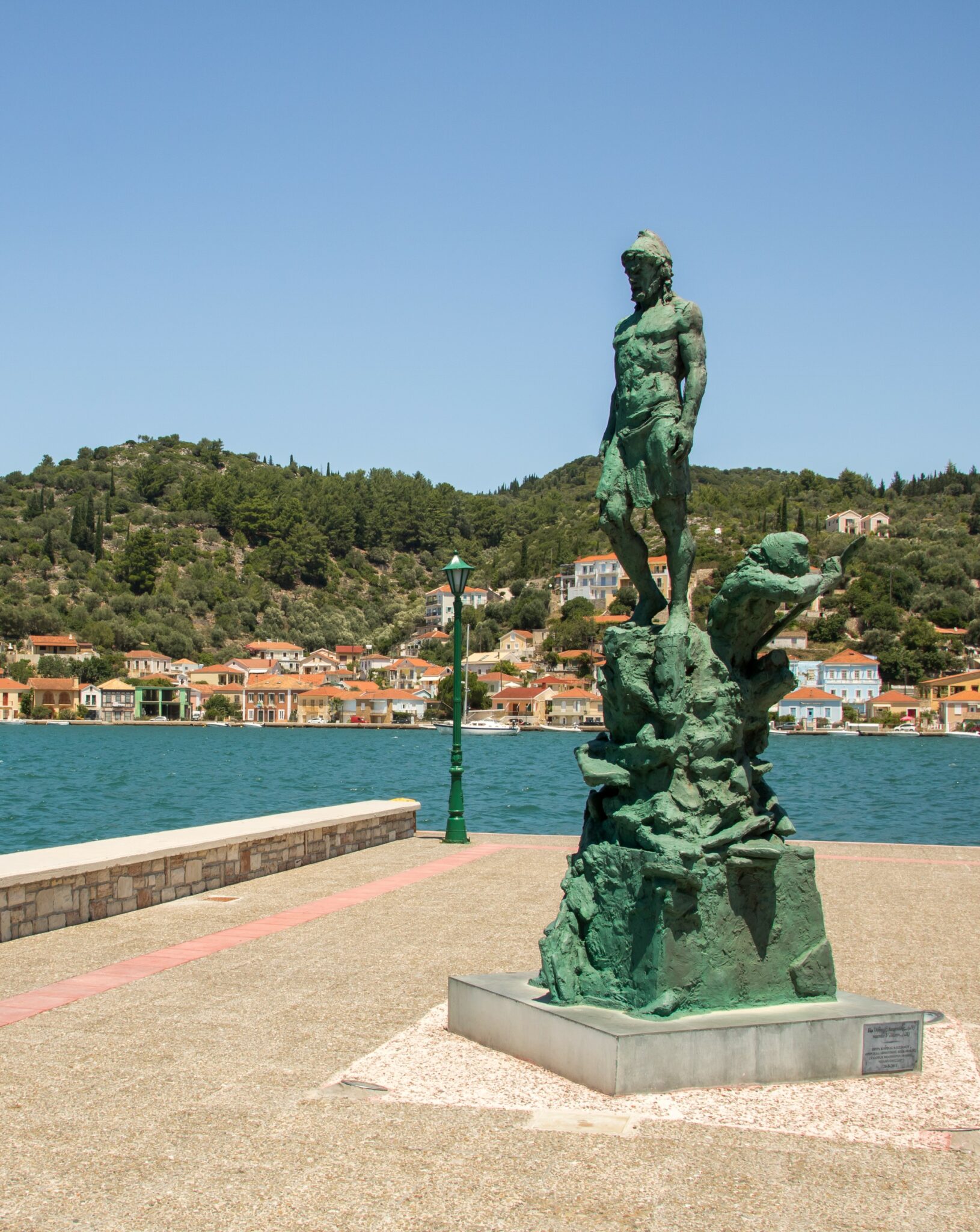 Η Ιθάκη την άνοιξη -Μονοπάτια και ούζο κάτω από τον ήλιοι | travel.gr