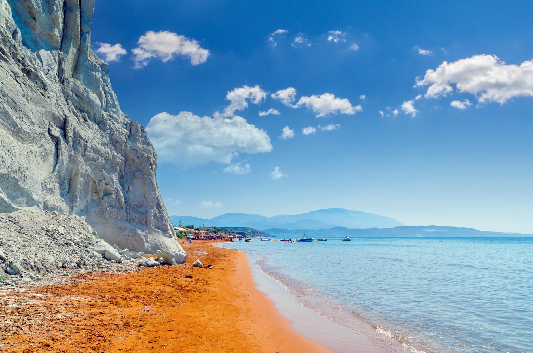 Best Beaches in Kefalonia and Zakynthos / Xi Beach