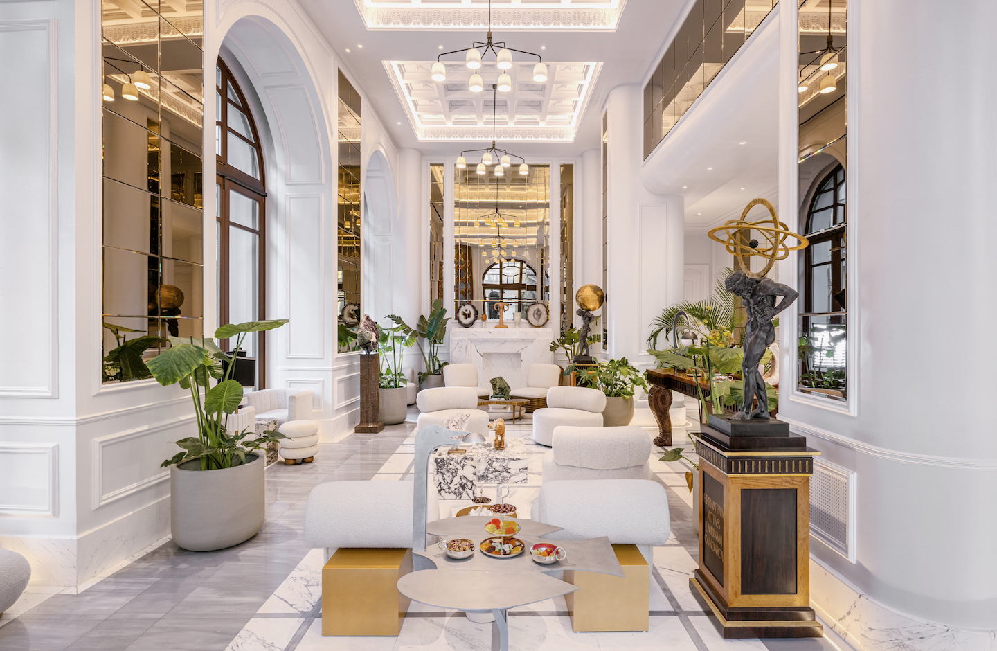 Athens in September: A Mini-Guide of the Heart of the Action / The Dolli