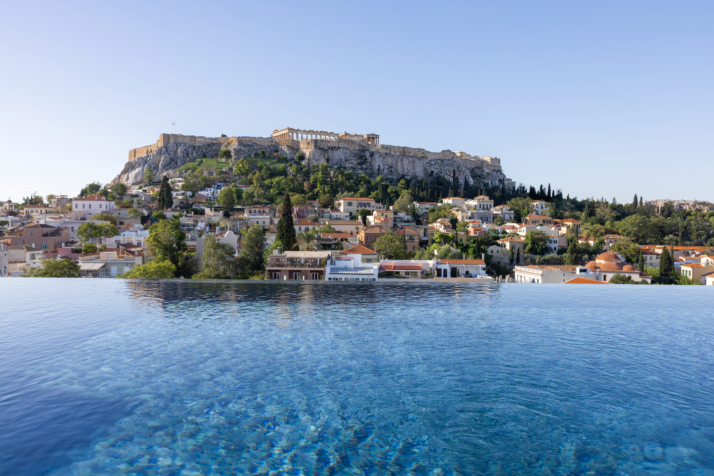 Athens in September: A Mini-Guide of the Heart of the Action / The Dolli