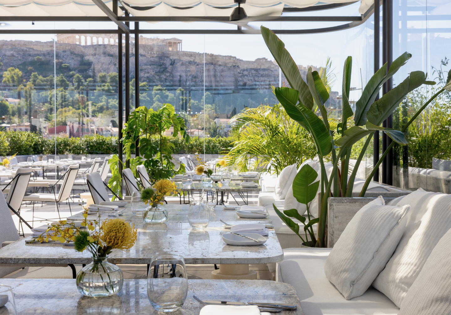 Athens in September: A Mini-Guide of the Heart of the Action / The Dolli