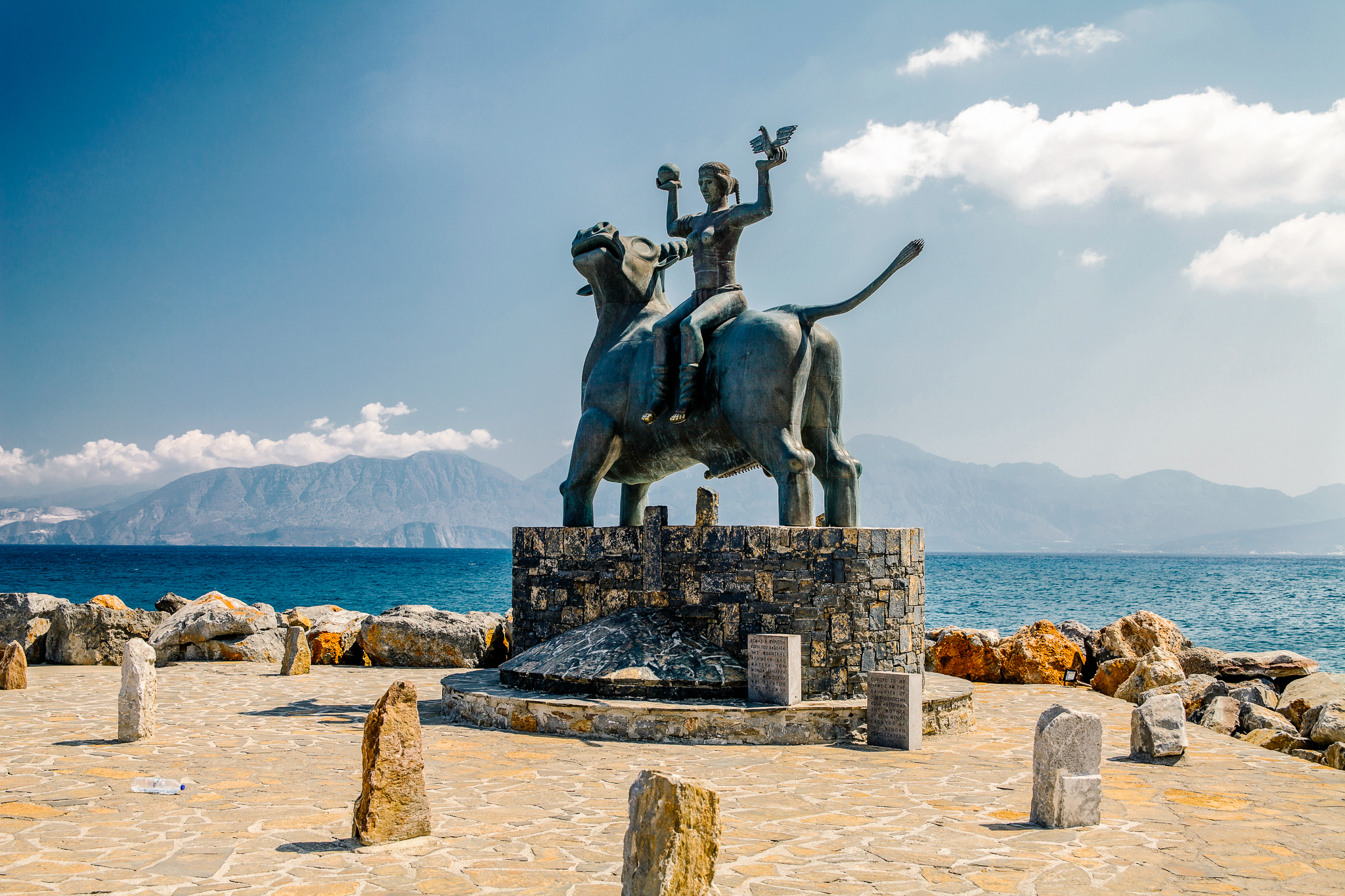 Αγάλματα Αδερφών Σωτηριάδη