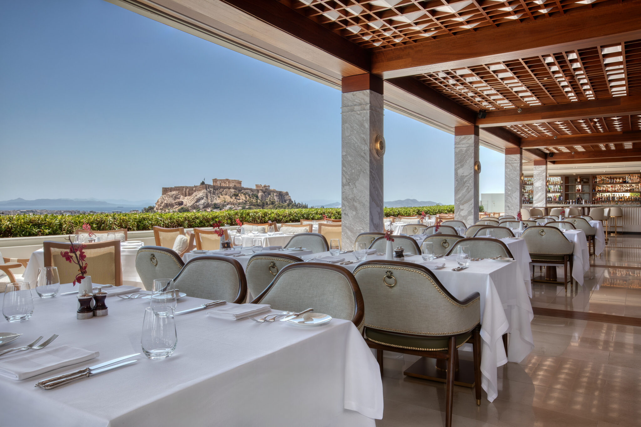 Best Rooftop Bars in Athens Now / Grande Bretagne