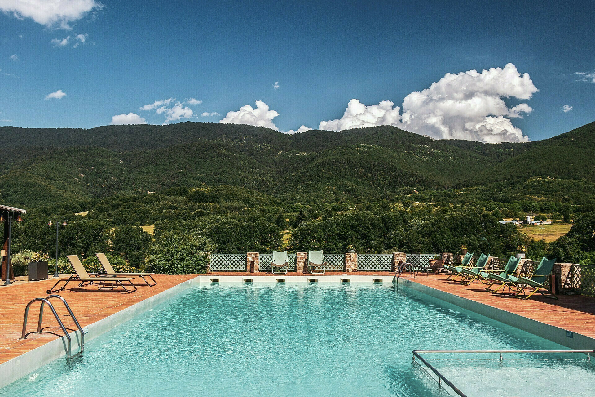 Best Autumn Nature Hotels Kids Love / Ktima Bellou