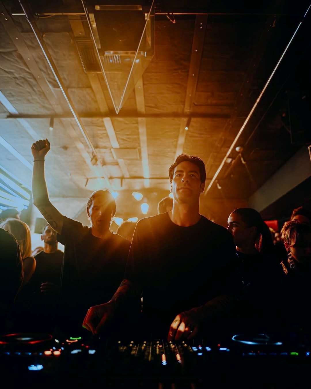 Art and Bars and Restaurants Pairings in Athens