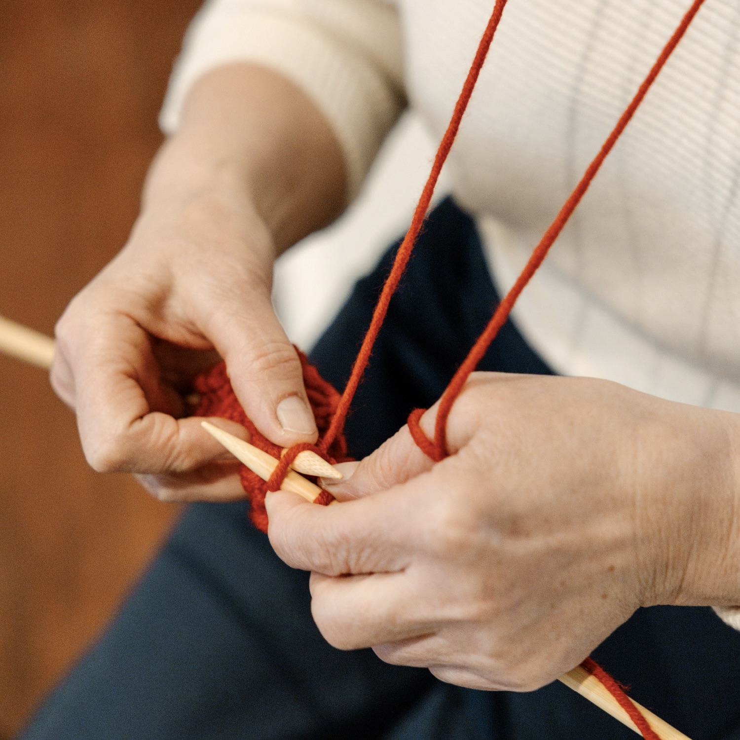 Amirandes over the Holidays / Activities / Knitting