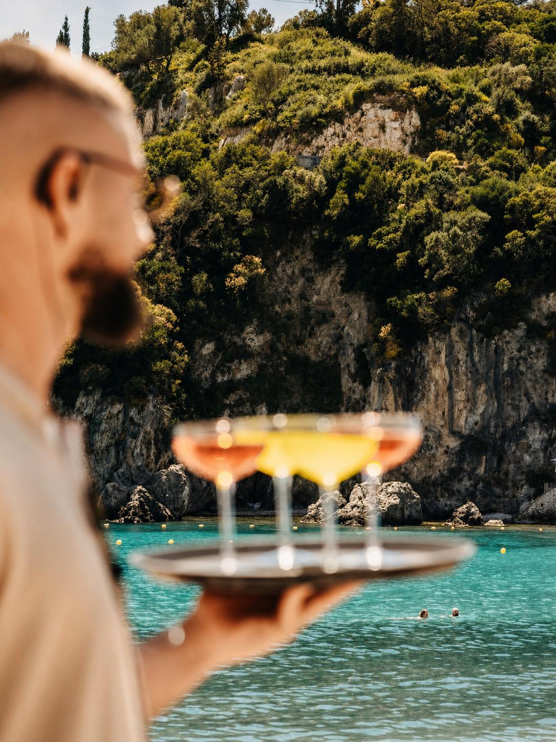 Best Corfu Beach Clubs / Aragosta