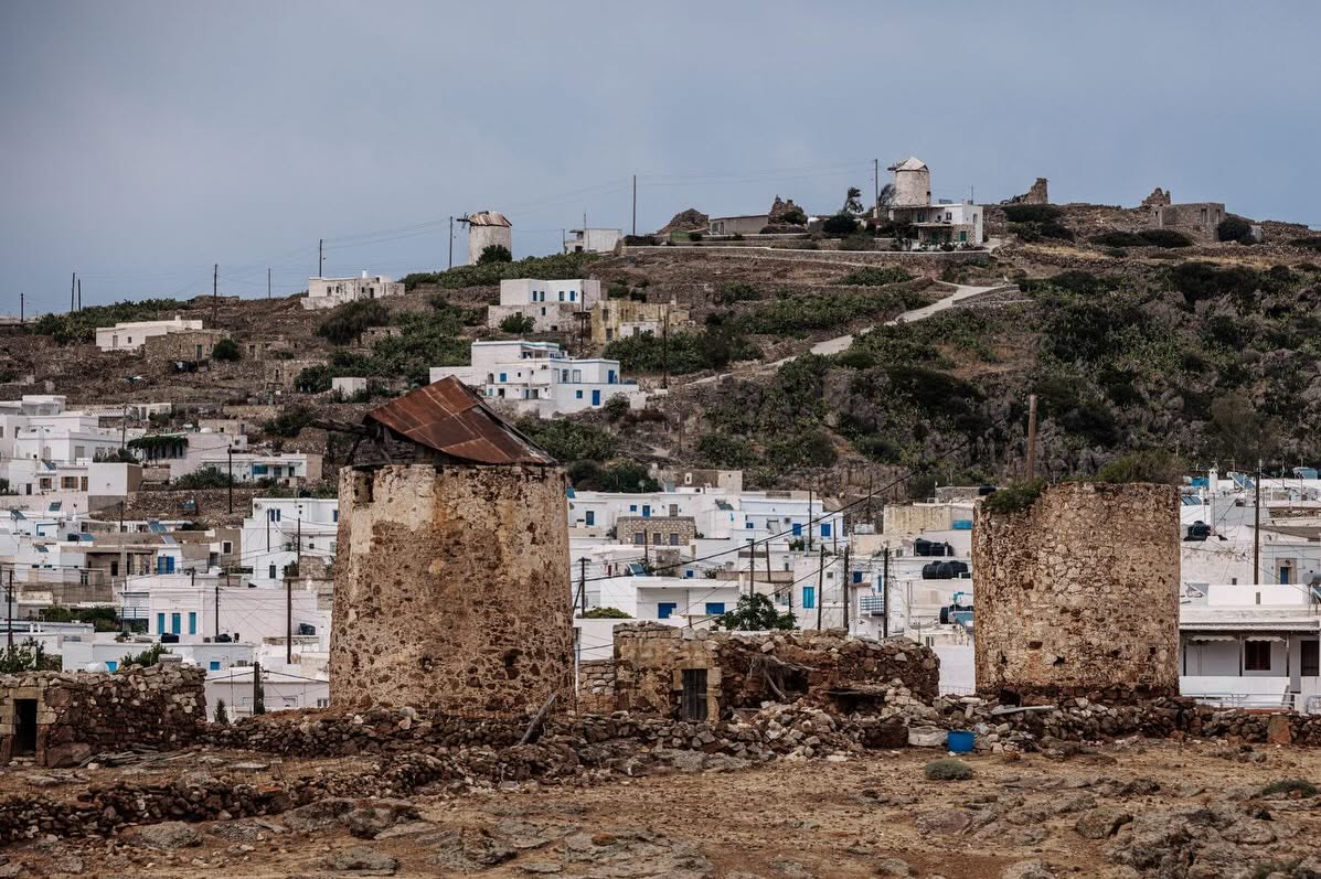 Old Windmills, Chorio