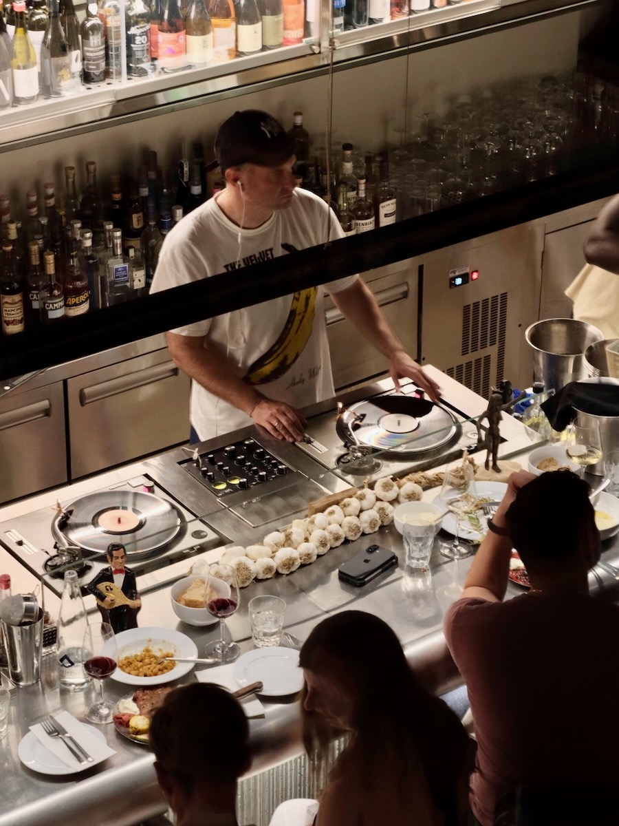 Table for One: 9 Great Places to Eat in Athens / Pharaoh