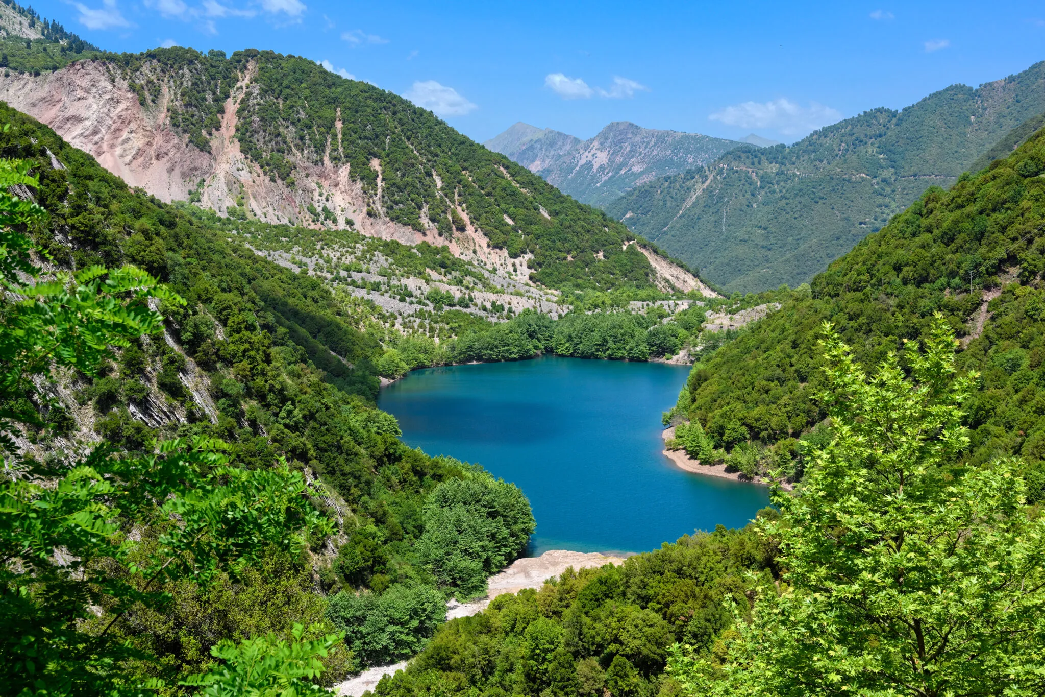 Στεφανιάδα: Ο κρυμμένος παράδεισος της νεότερης φυσικής λίμνης στην Ελλάδα